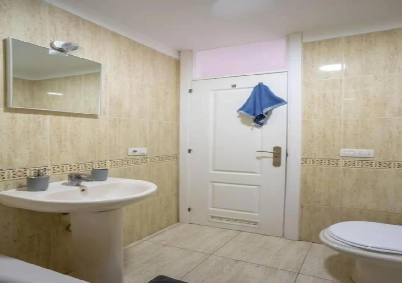 Reef Aqua Vista 3 Bedroom Apartment Costa Adeje Wifi And Pool 칼라오살바헤